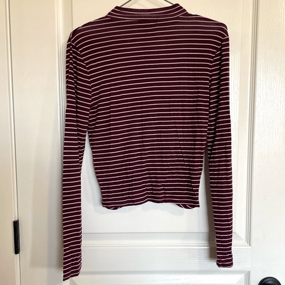 ๐ Maroon Long Sleeve - Picture 2 of 2
